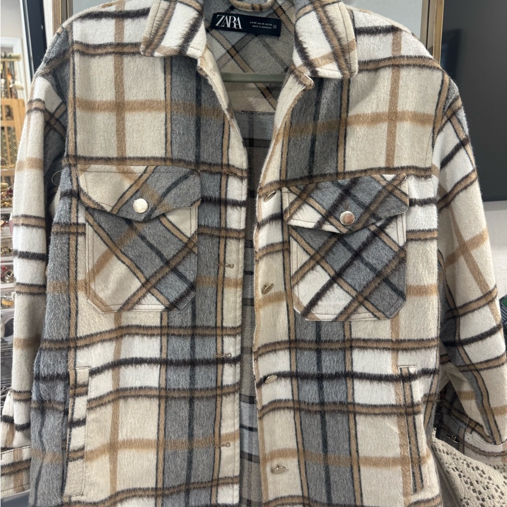 Zara Beige and Gray Plaid Shacket